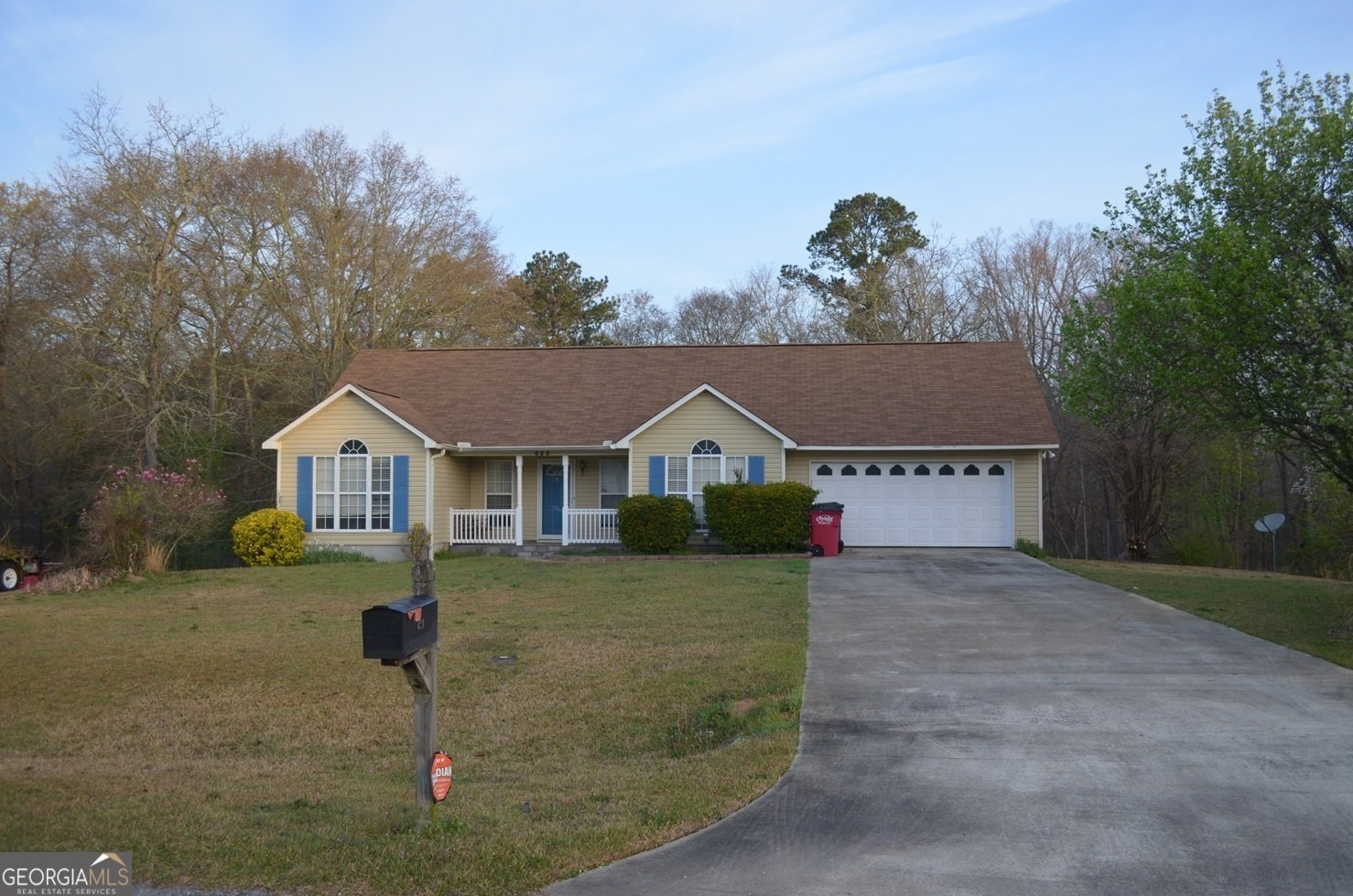 423 Windsor Court Macon - Photo 1