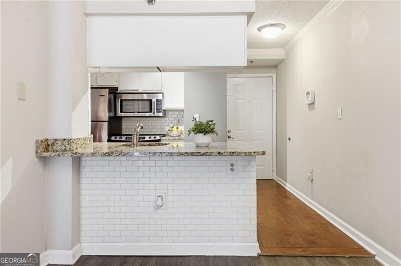 795 Hammond Drive Atlanta - Photo 8