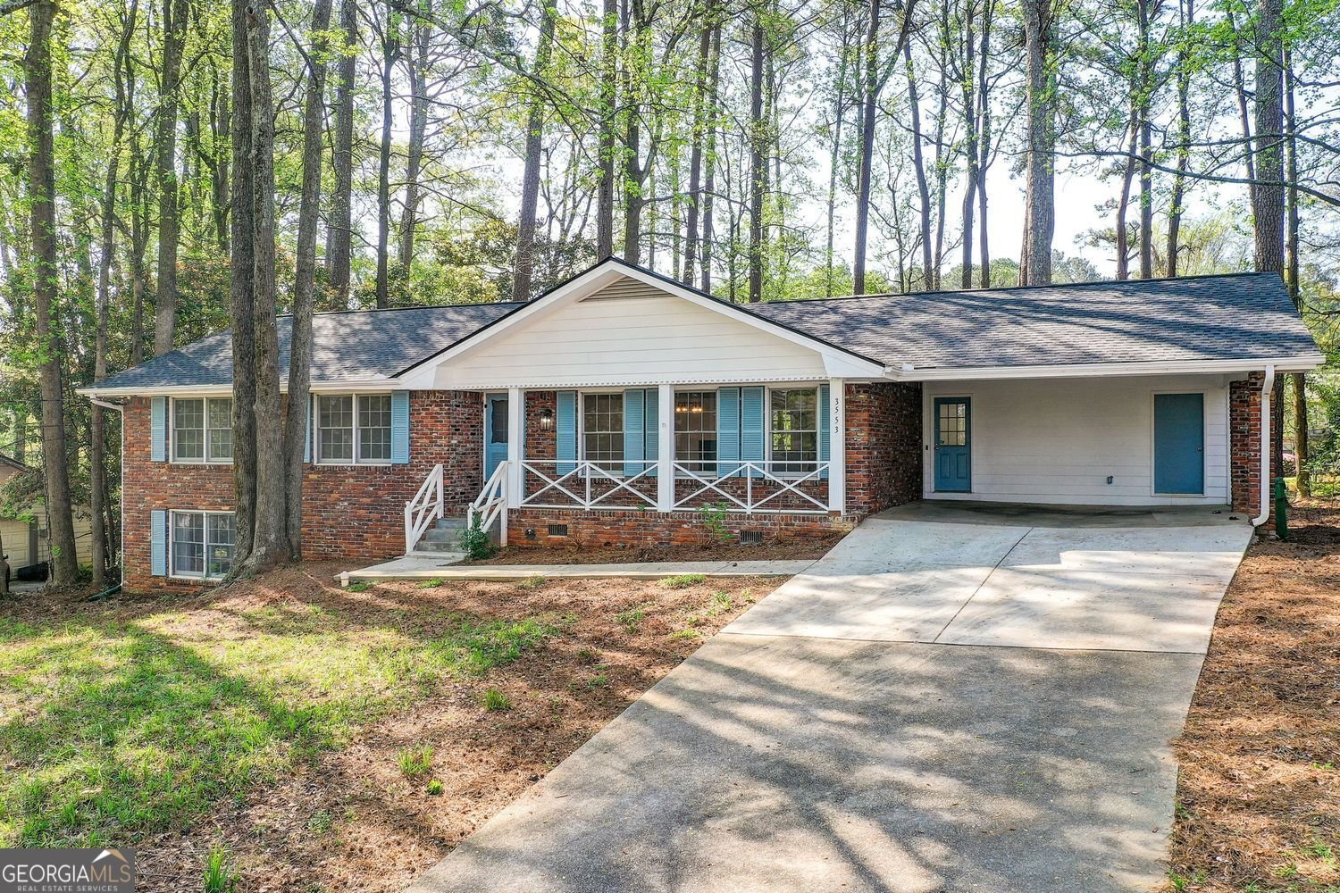 3553 Sandy Woods Lane Stone Mountain - Photo 1