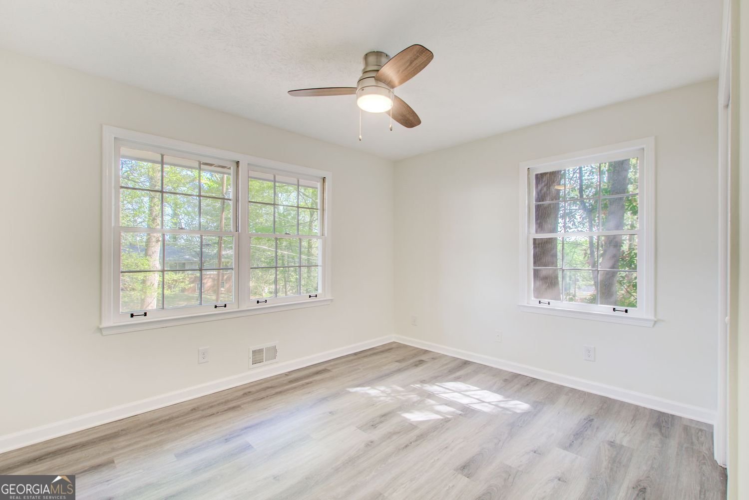 3553 Sandy Woods Lane Stone Mountain - Photo 18