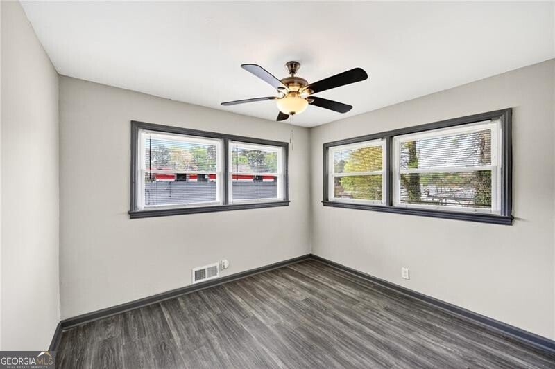 2647 Old Hapeville Road Atlanta - Photo 18