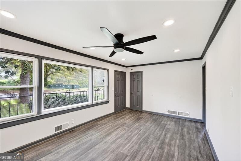 2647 Old Hapeville Road Atlanta - Photo 9