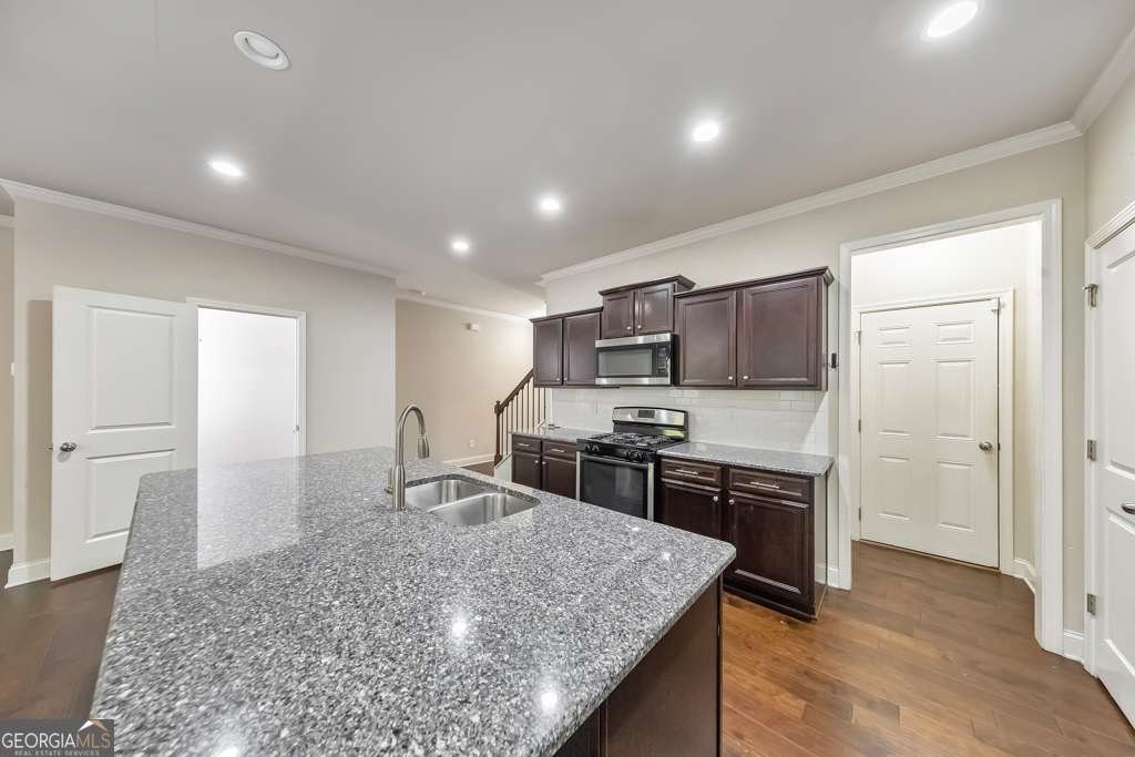 342 Braemore Mill Drive Lawrenceville - Photo 6