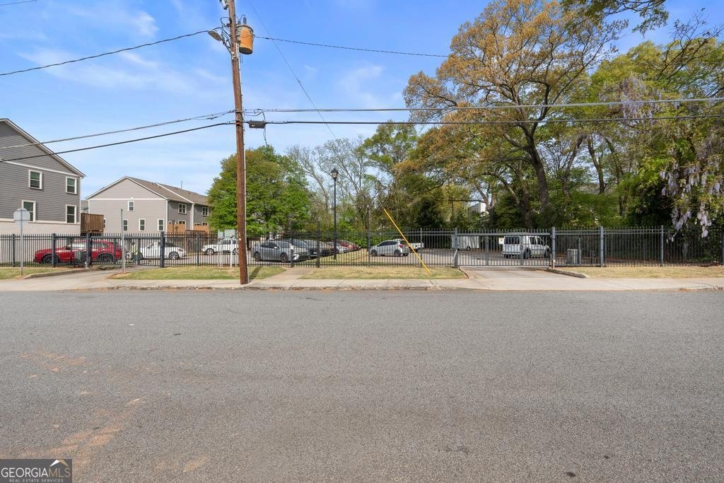 600 College Street Hapeville - Photo 6