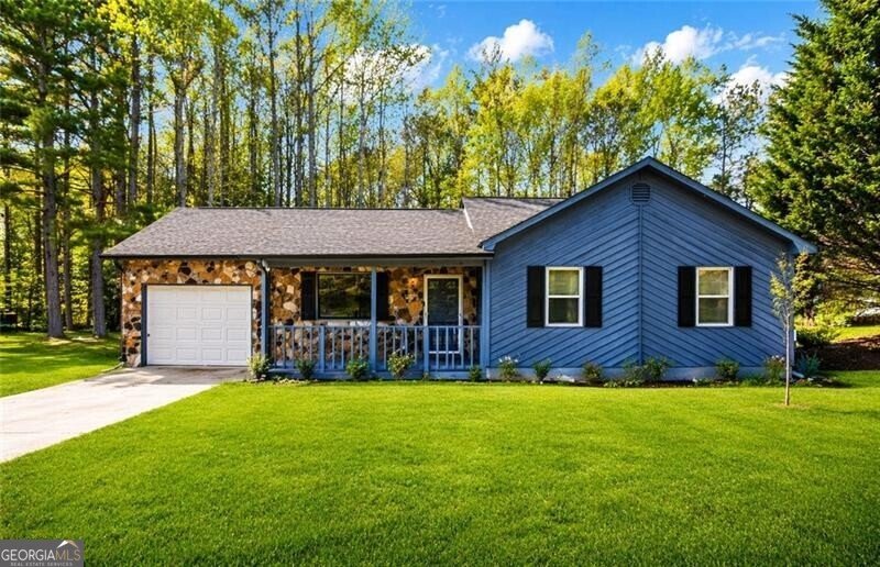 5385 Garvey Drive Fairburn - Photo 1