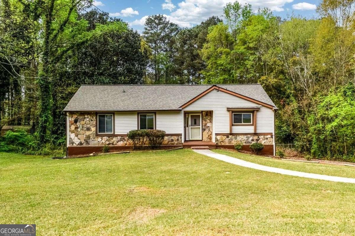 3844 Scarsborough Drive Lawrenceville - Photo 1