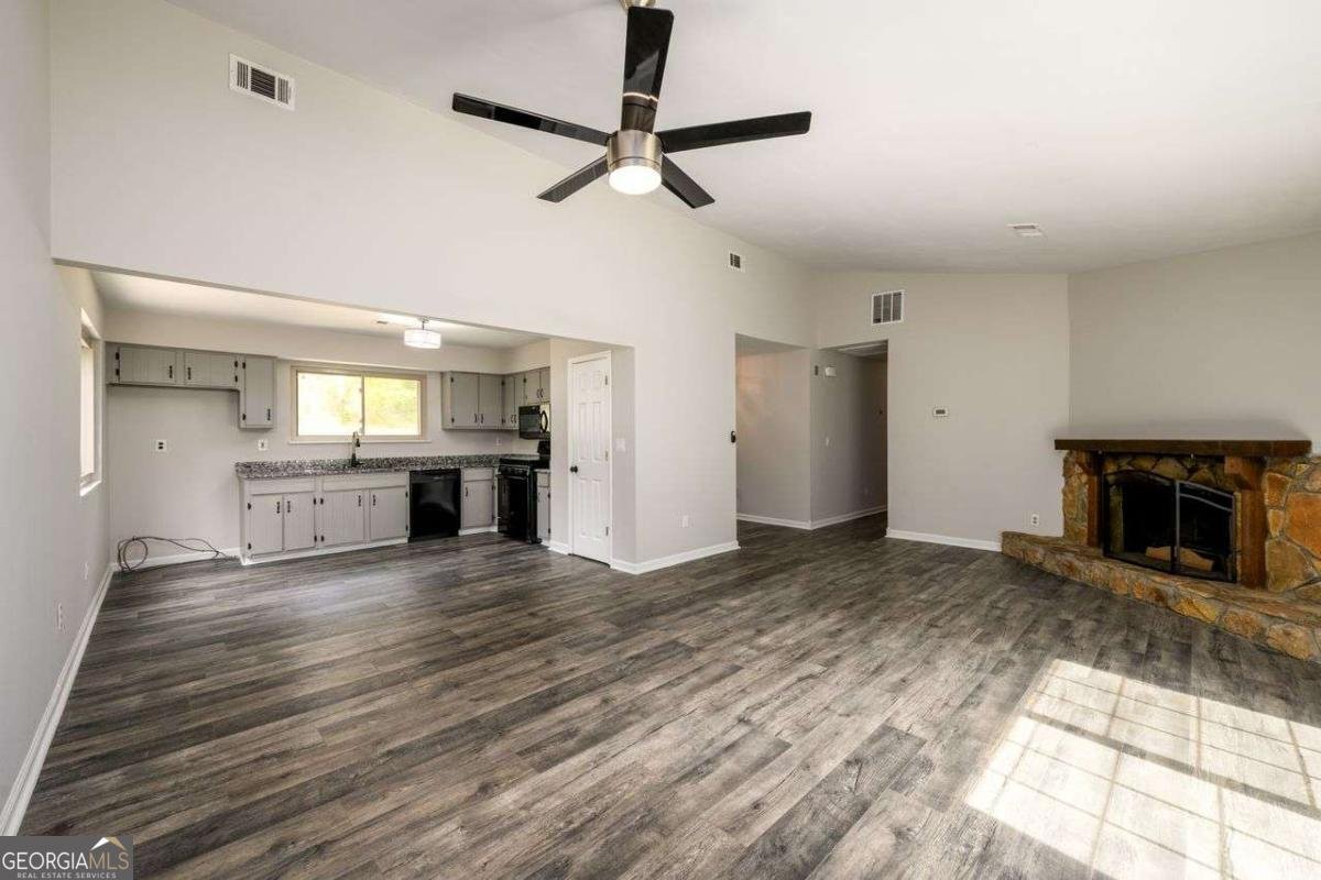 3844 Scarsborough Drive Lawrenceville - Photo 14