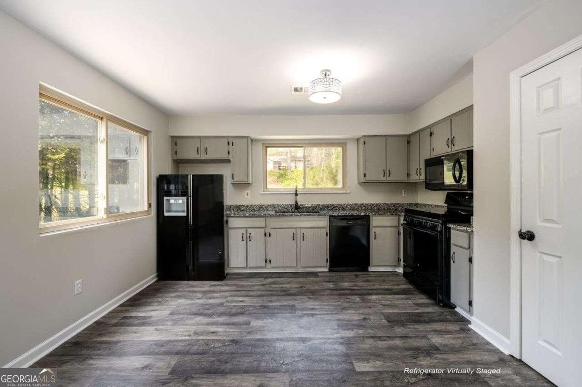 3844 Scarsborough Drive Lawrenceville - Photo 9