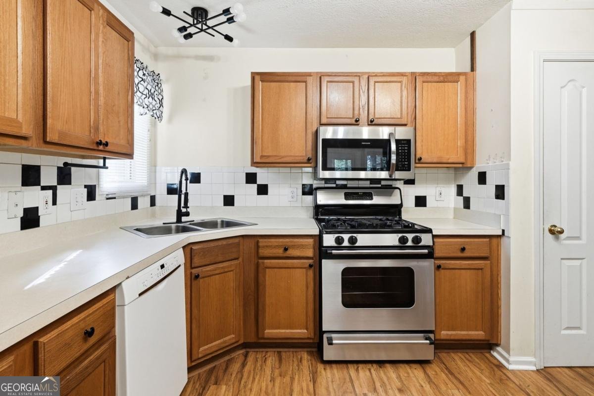 407 Redwood Trail Canton - Photo 12