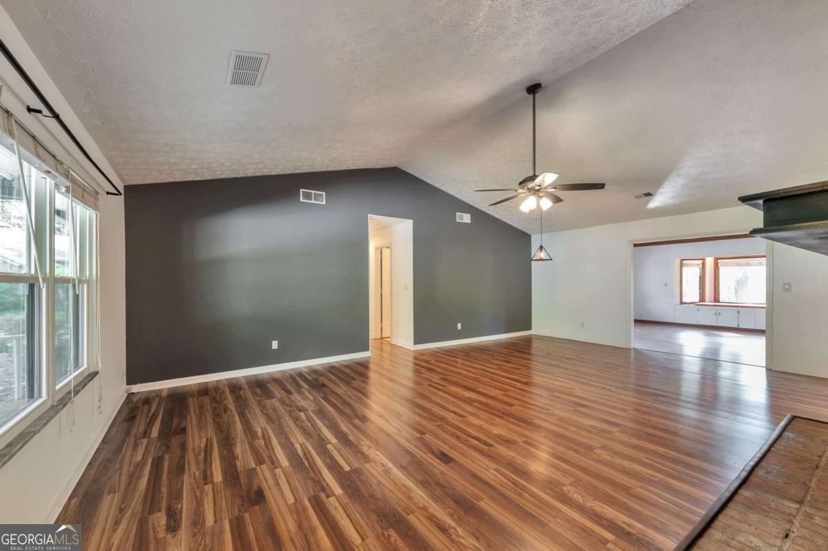 2762 Fireside Court Marietta - Photo 8