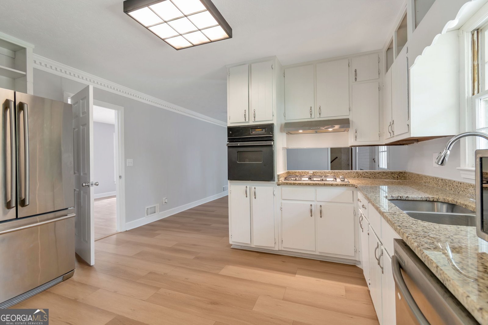 574 Horseshoe Circle Lilburn - Photo 9