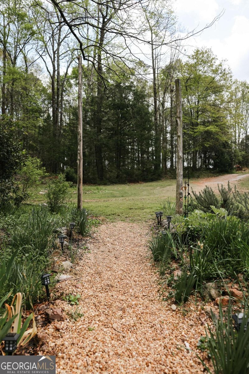 2866 Booger Hill Road Danielsville - Photo 6