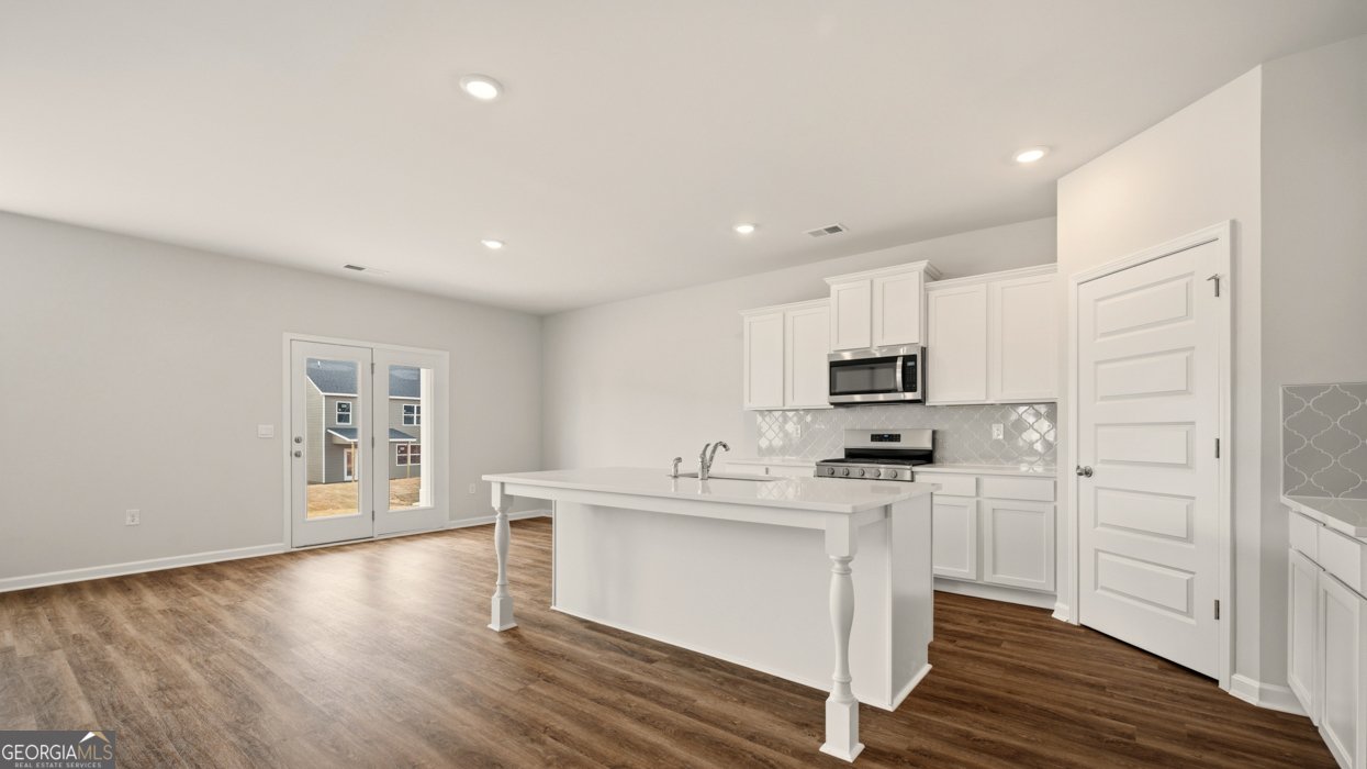 229 Defilippe Drive Statham - Photo 7