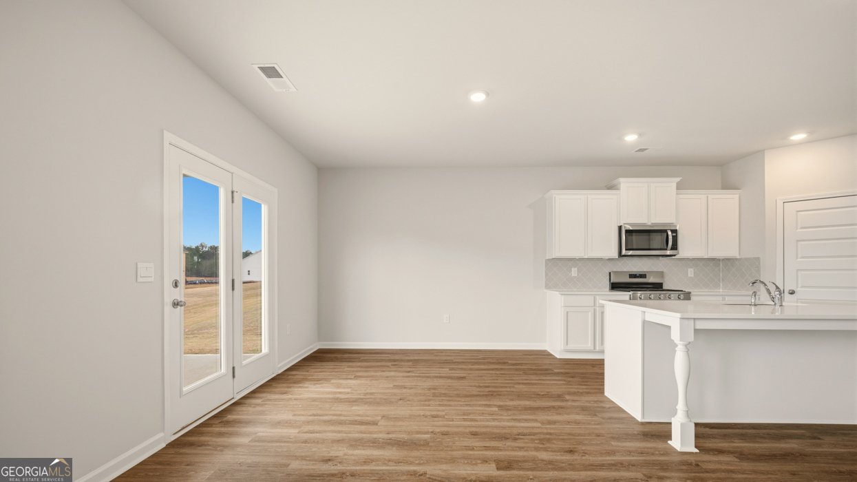 229 Defilippe Drive Statham - Photo 9