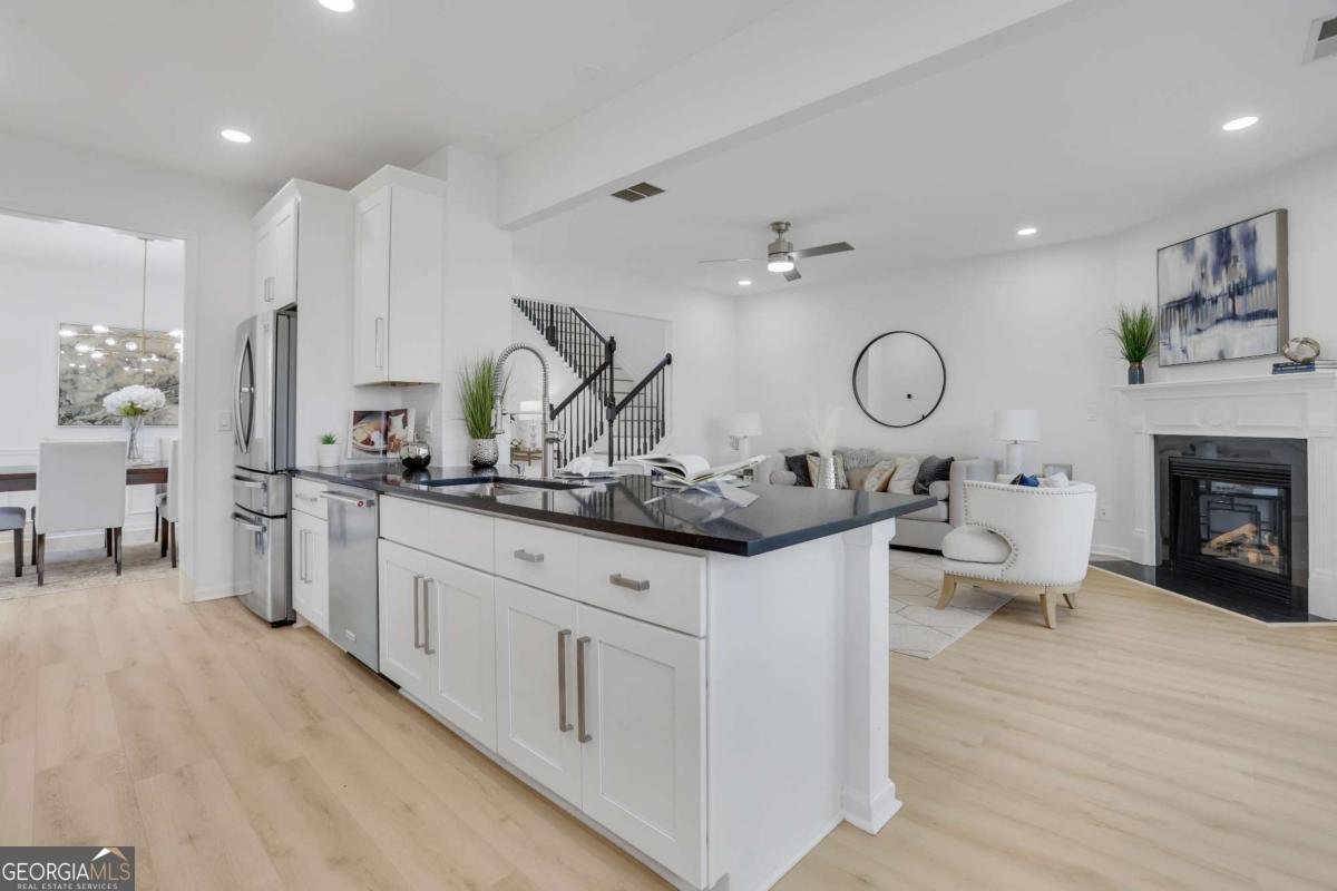 319 Privet Circle Suwanee - Photo 13