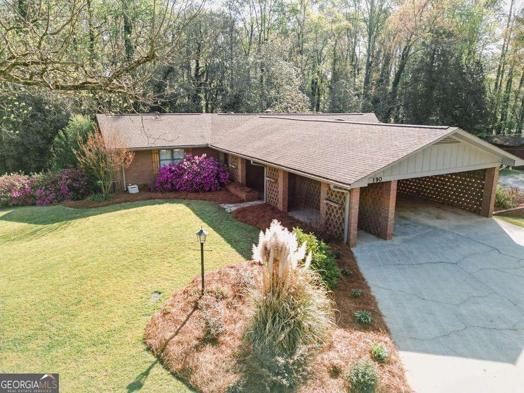 190 Fairlawn Drive Carrollton - Photo 1