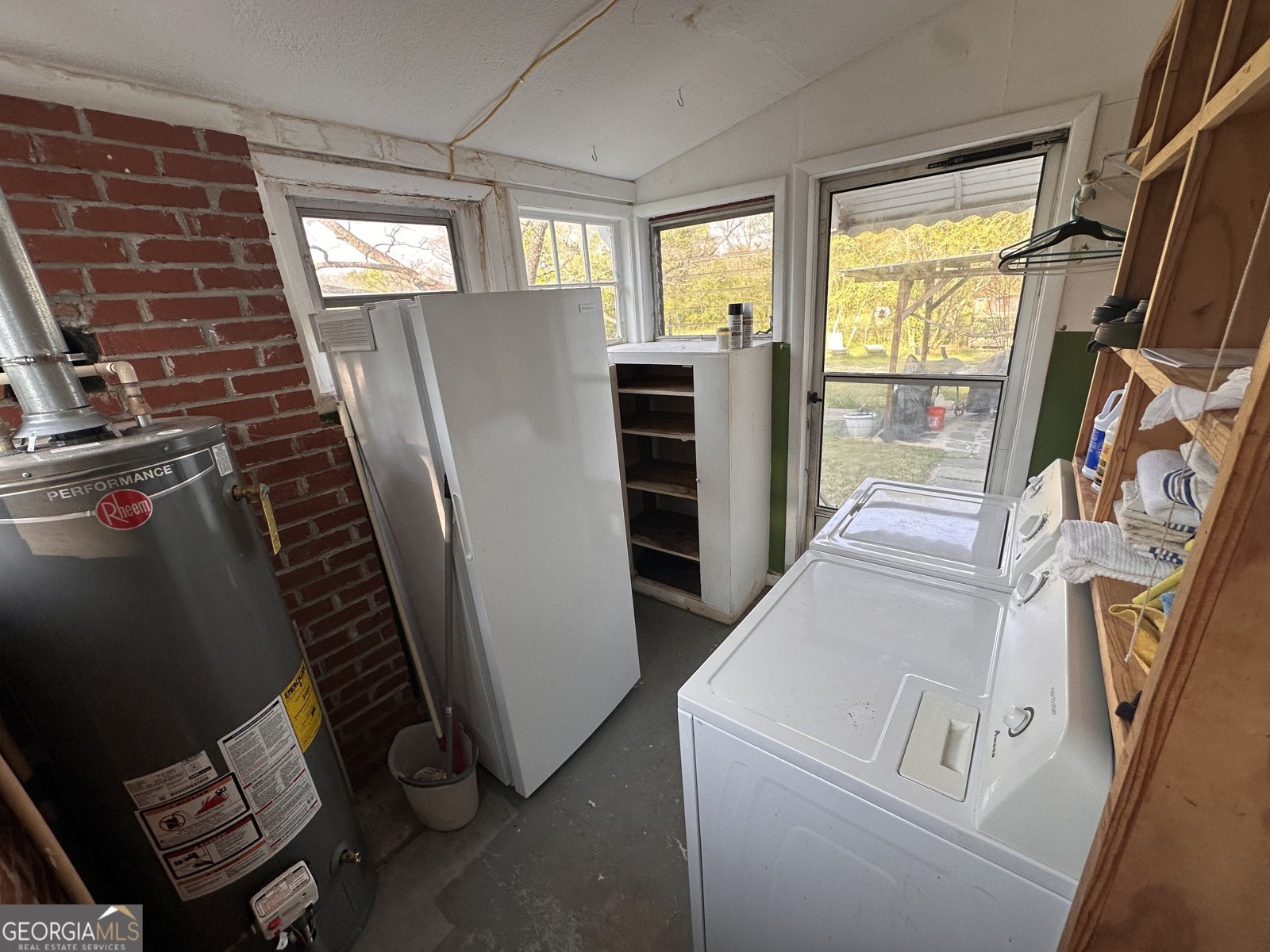 980 Logtown Road Yatesville - Photo 14