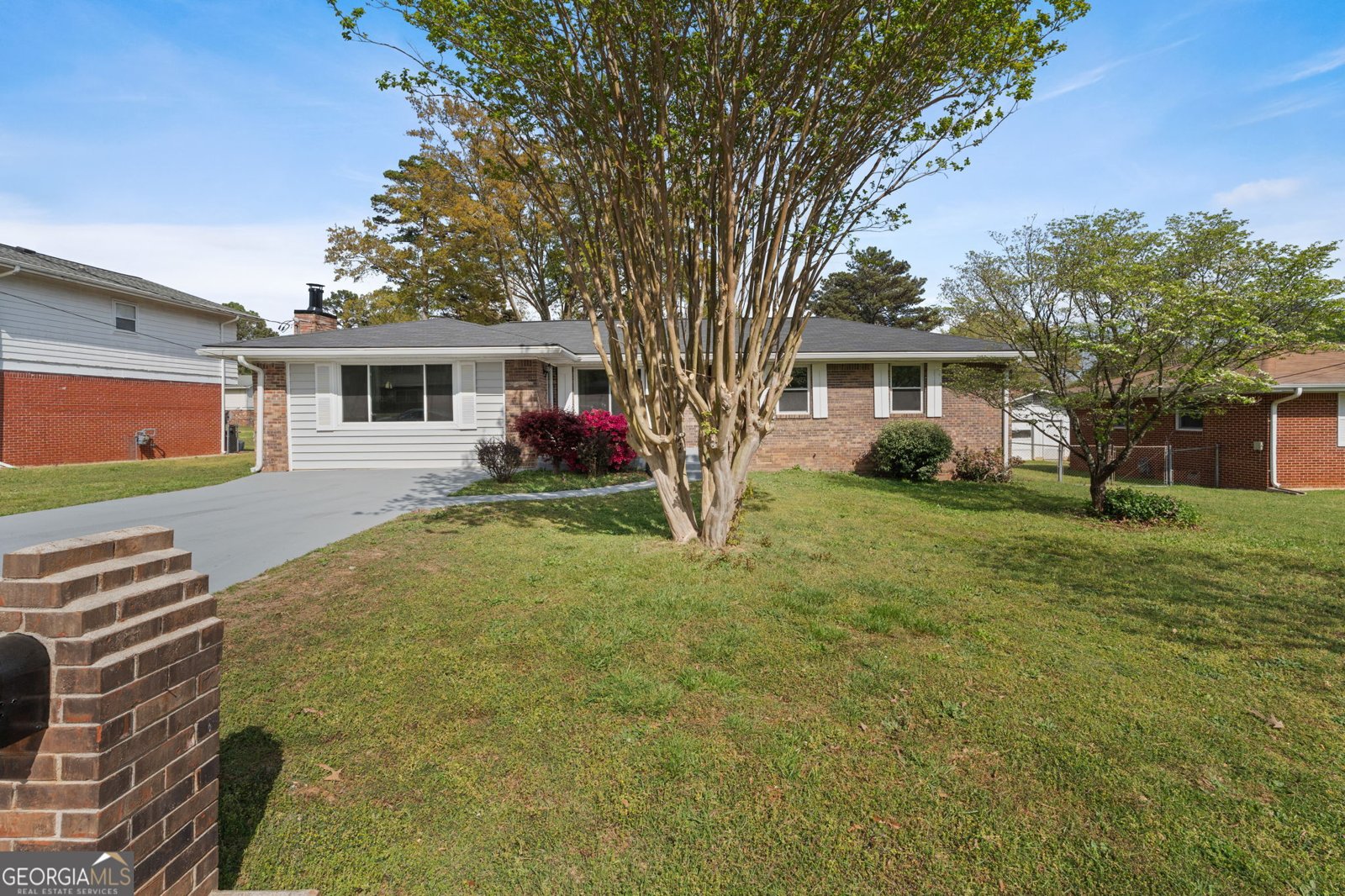 6070 Danbury Ct Morrow - Photo 1
