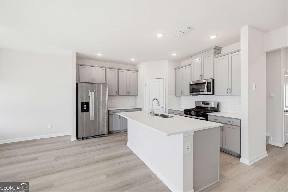 7768 Richmond Trail Fairburn - Photo 9