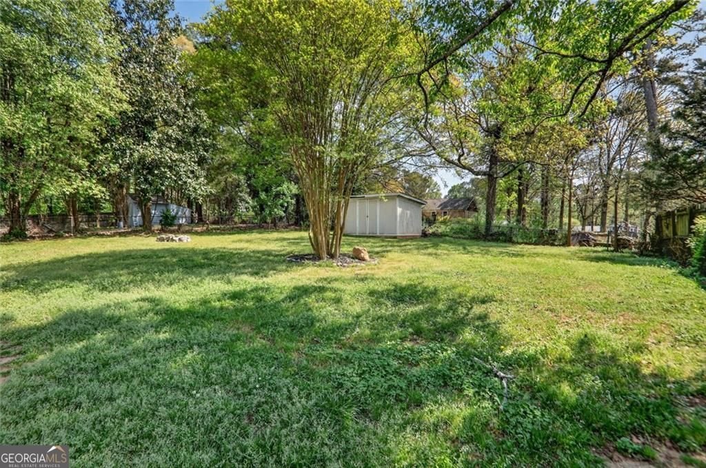 2407 Woodland Drive Kennesaw - Photo 14