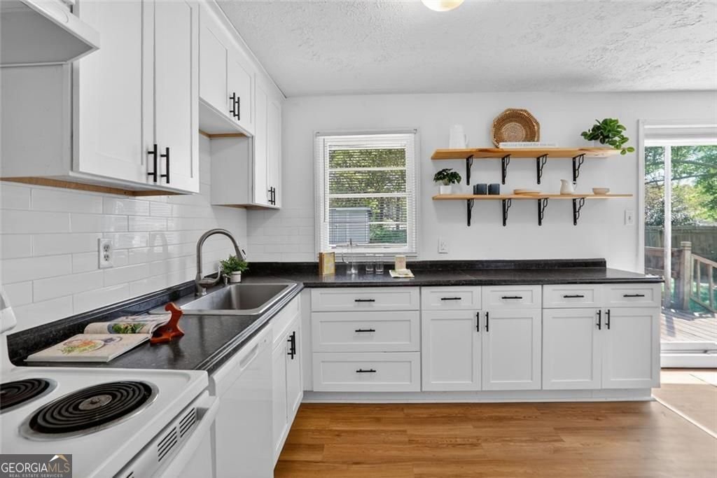 2407 Woodland Drive Kennesaw - Photo 8