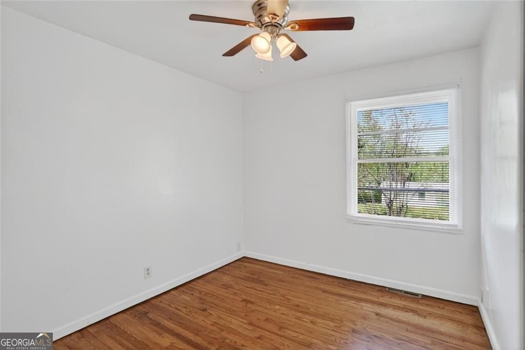 2407 Woodland Drive Kennesaw - Photo 9