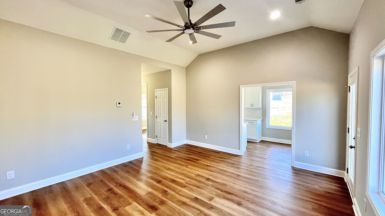 23 South Road Griffin - Photo 6