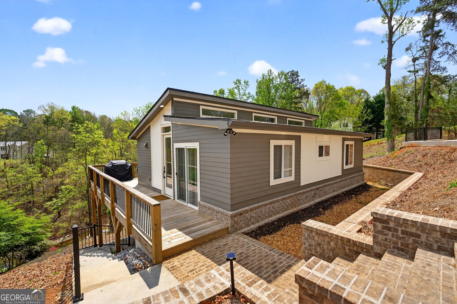 6564 Bermuda Lane Flowery Branch - Photo 1