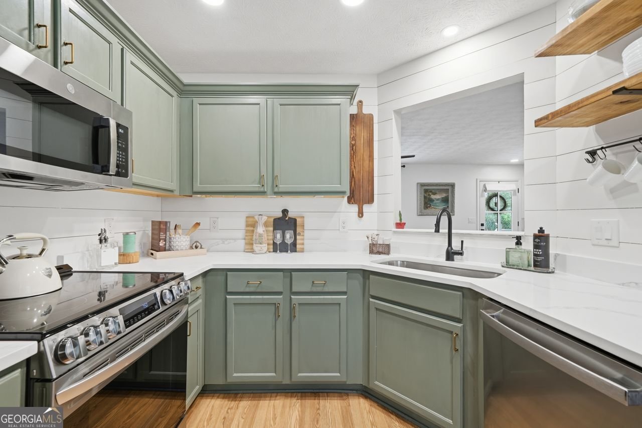 404 Eileen Circle Canton - Photo 16