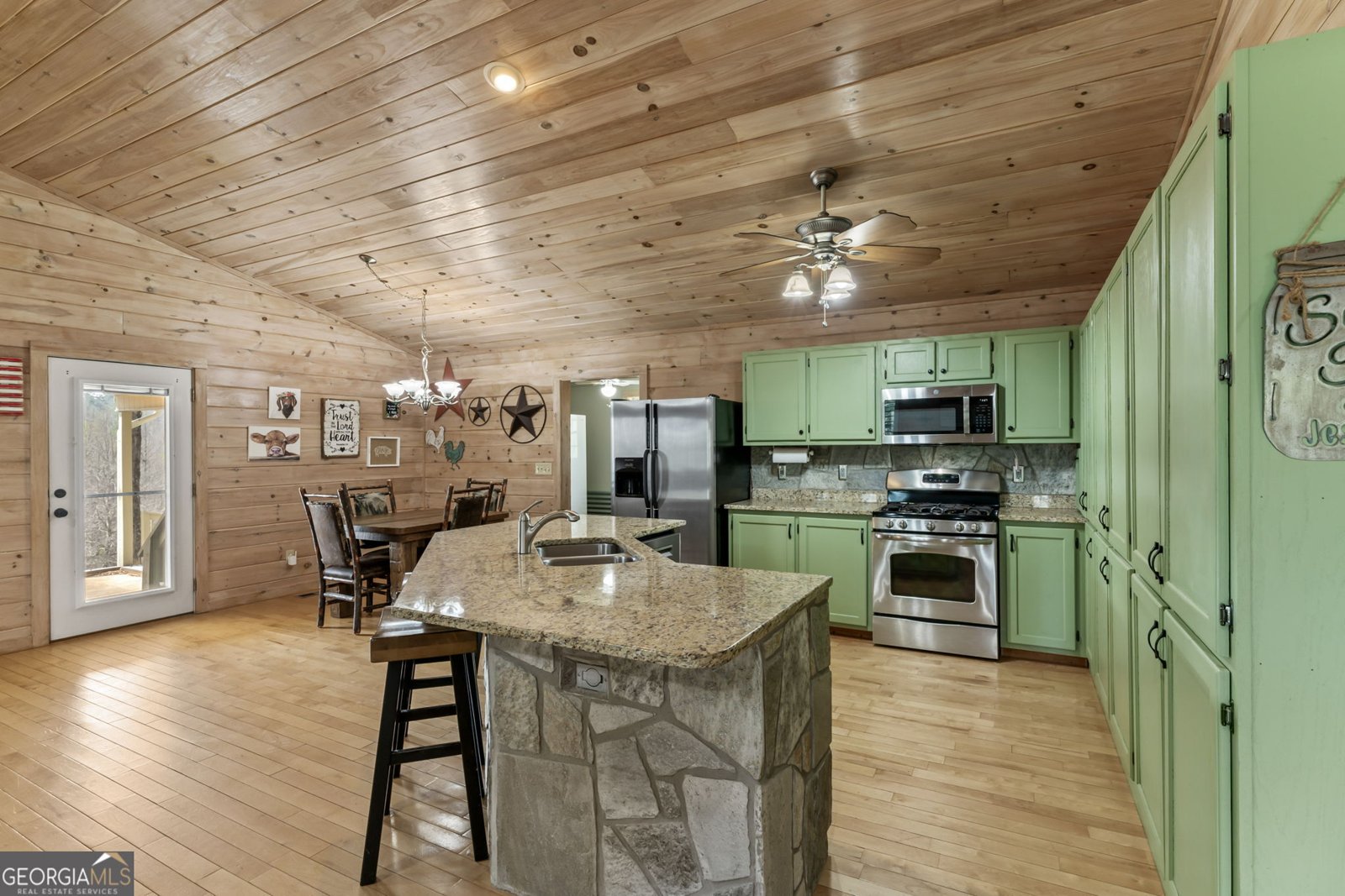 1132 Hells Hollow Road Blue Ridge - Photo 16