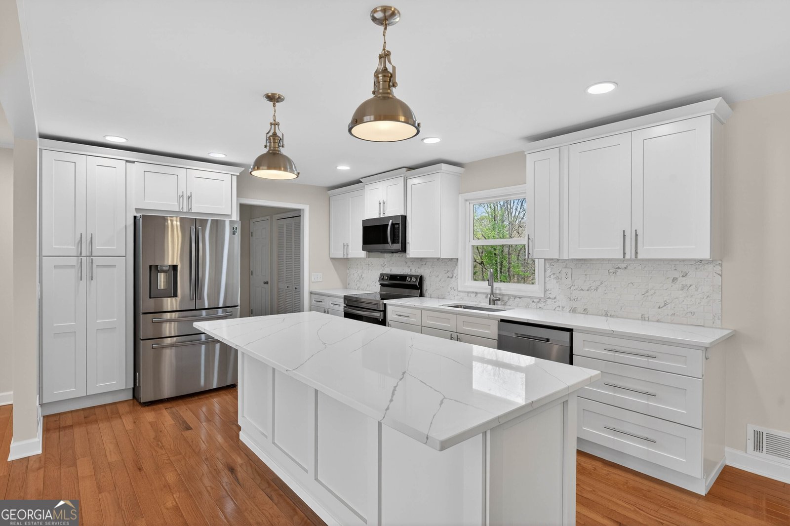 672 Cooley Woods Road Cleveland - Photo 12