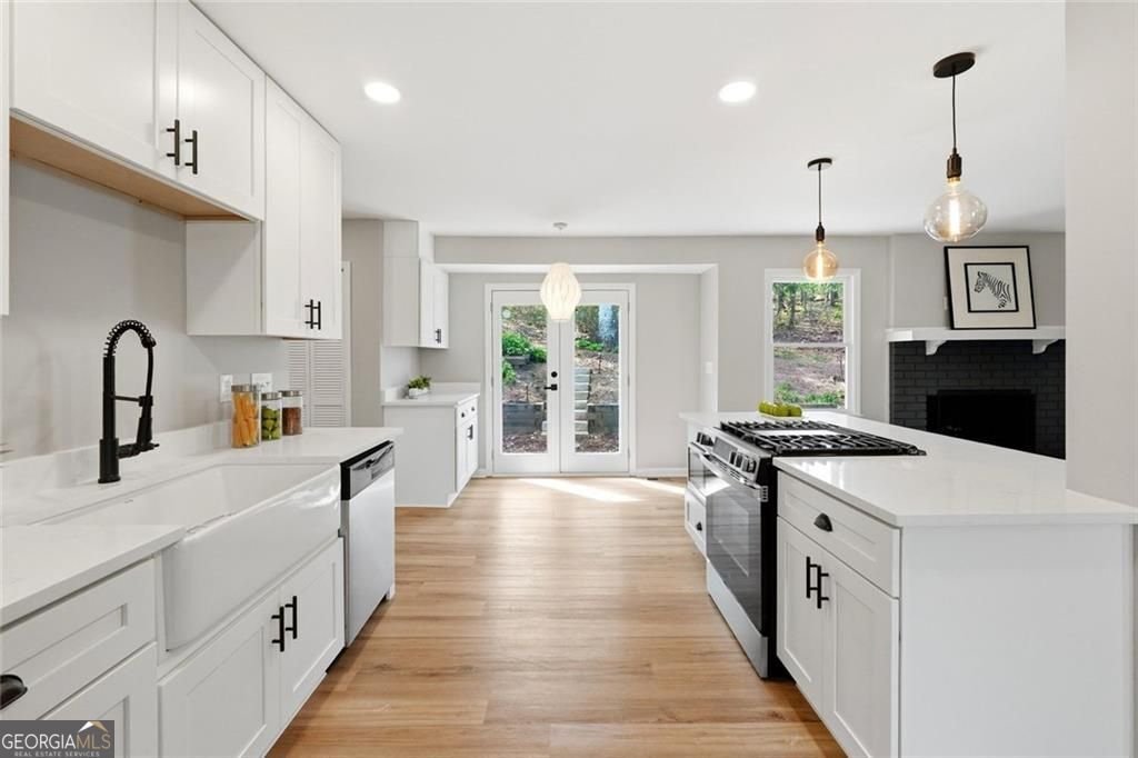 4304 Lindsey Way Roswell - Photo 9