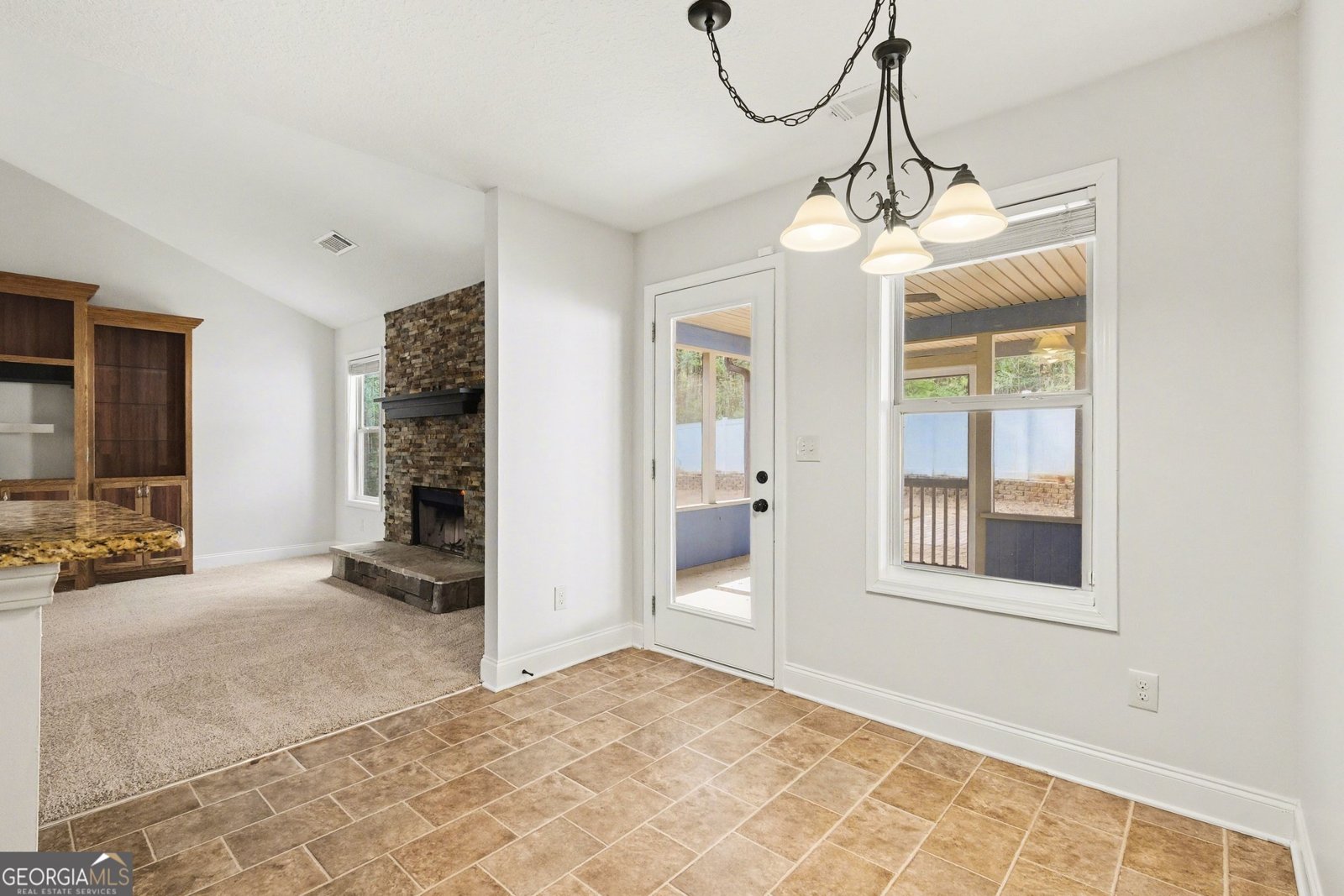 914 Patricia Court Hoschton - Photo 10