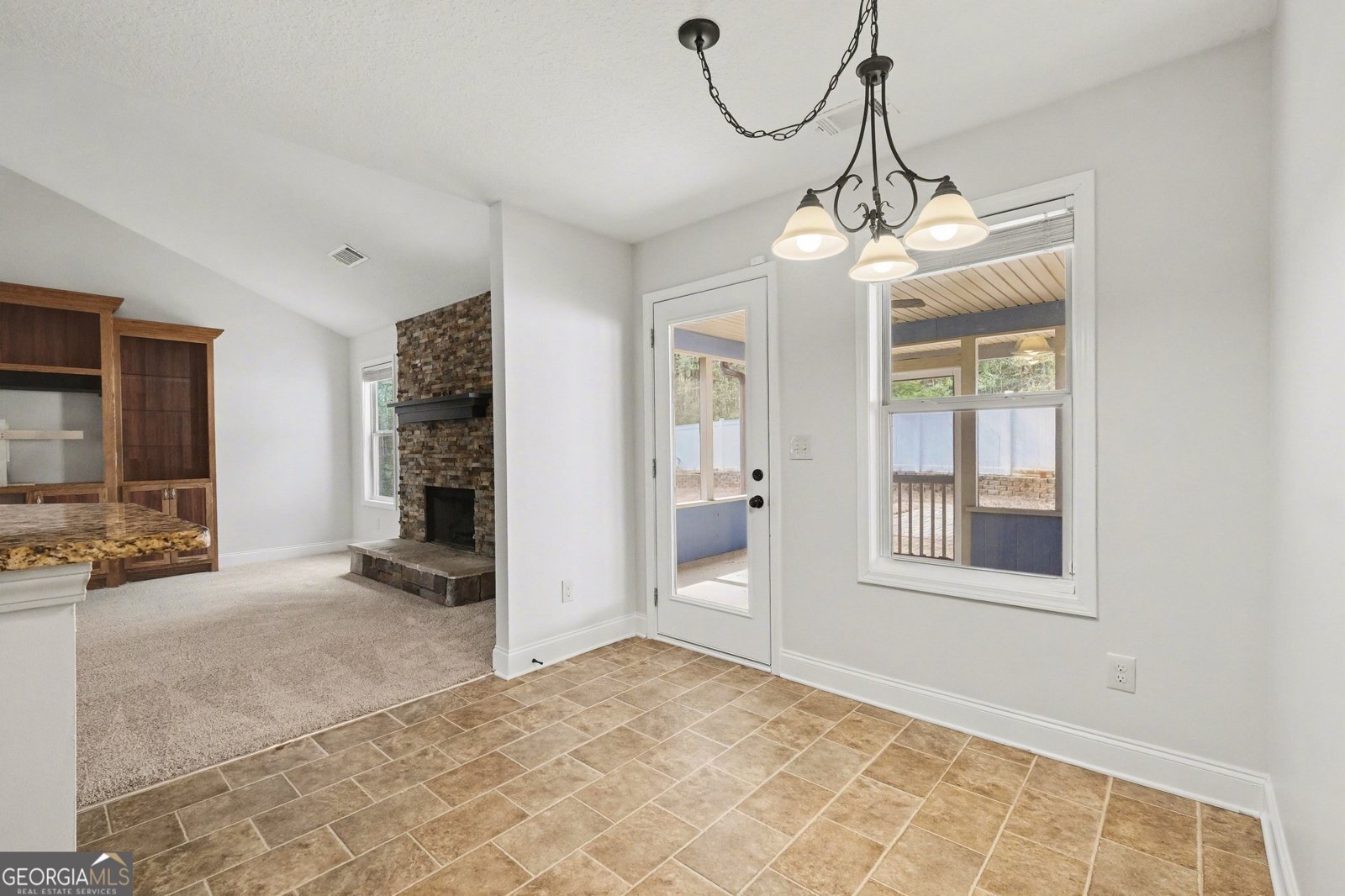 914 Patricia Court Hoschton - Photo 9