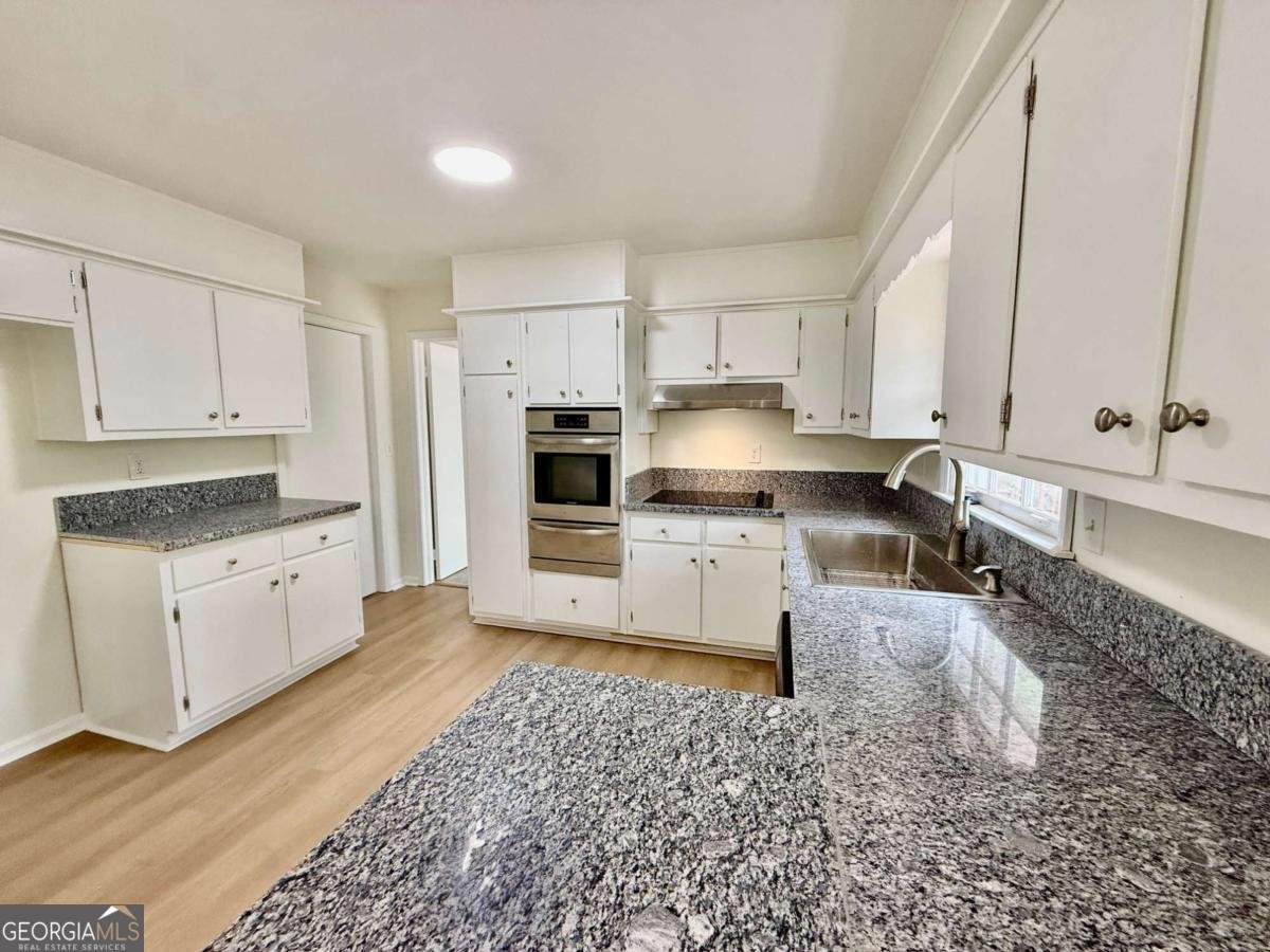 527 Rimrock Trail Stone Mountain - Photo 6