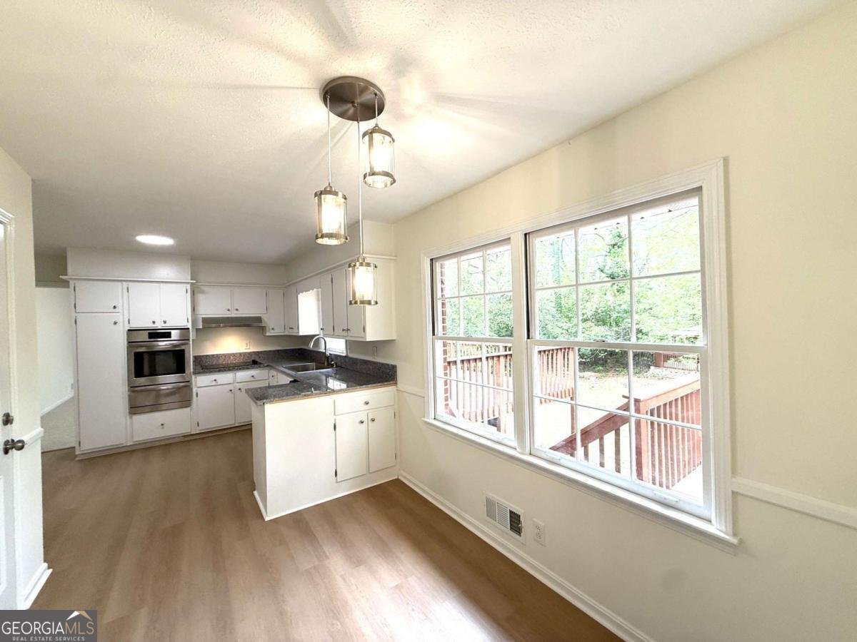 527 Rimrock Trail Stone Mountain - Photo 9