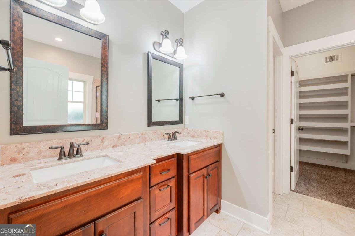 135 Wildlife View Court Richmond Hill - Photo 27