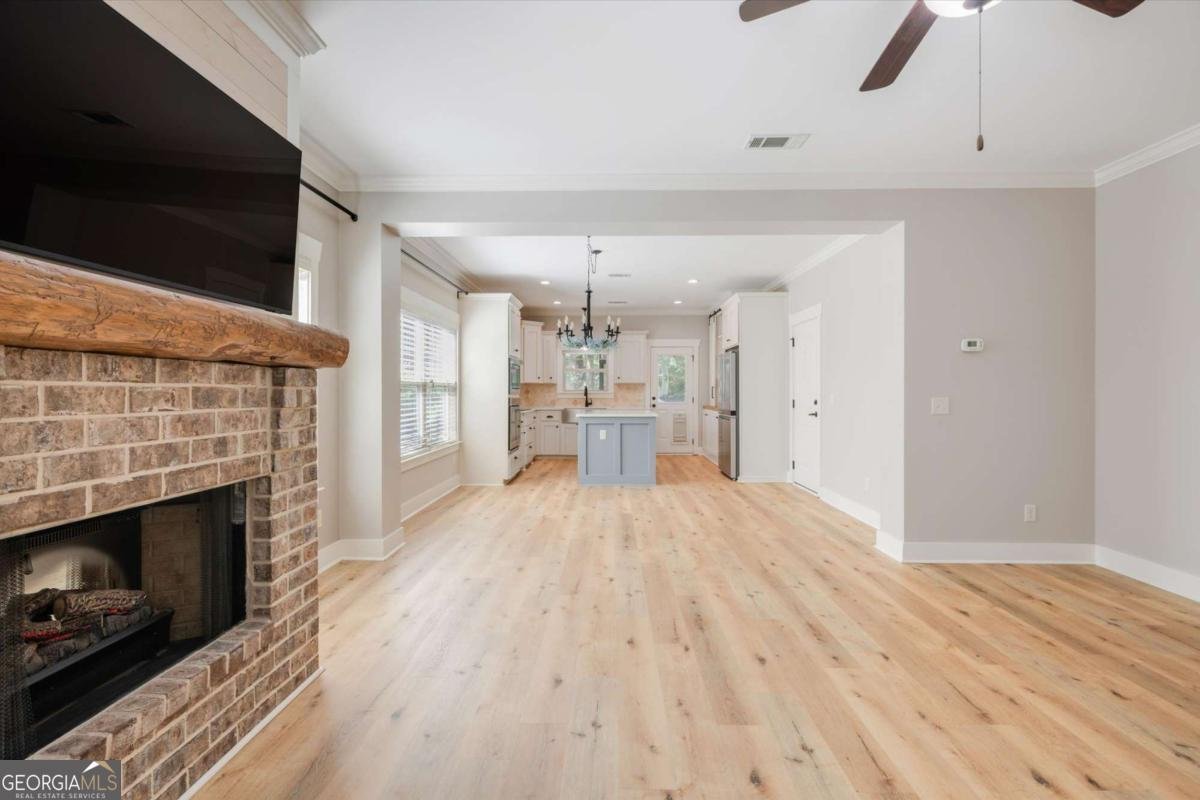 135 Wildlife View Court Richmond Hill - Photo 8