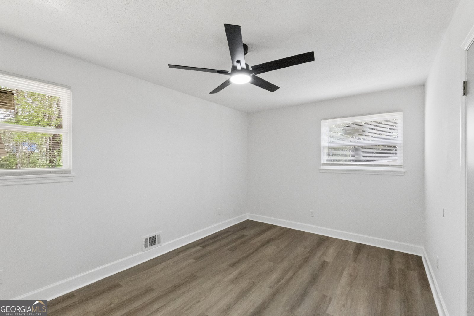 593 Country Lane Drive Jonesboro - Photo 12