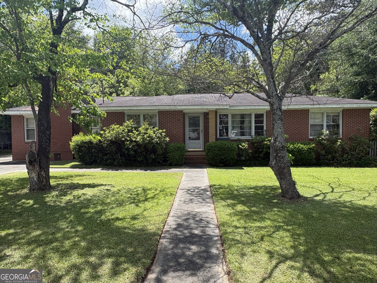 5735 Fitzgerald Street Eastman - main photo