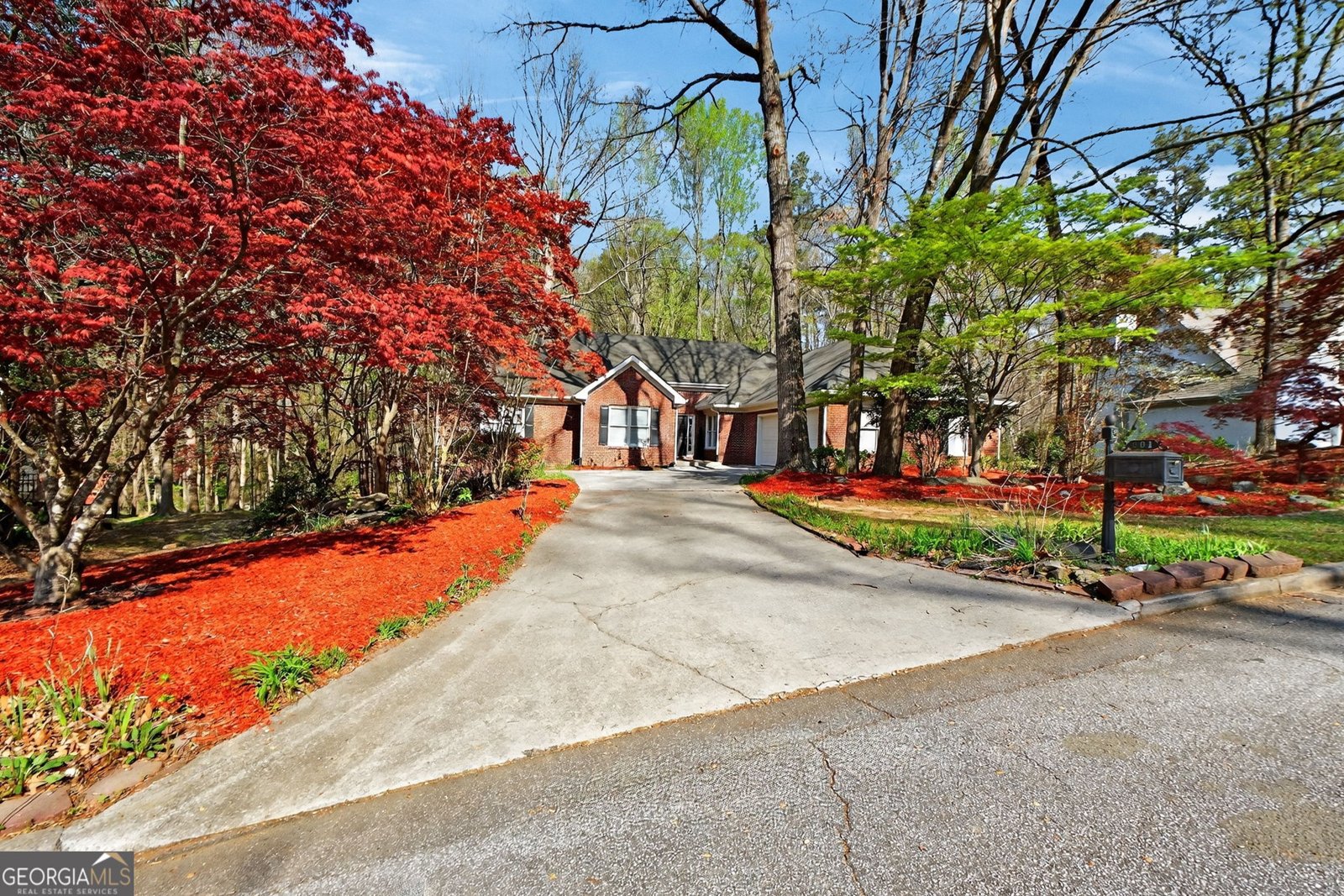 601 Cobblestone Lane Stone Mountain - Photo 1