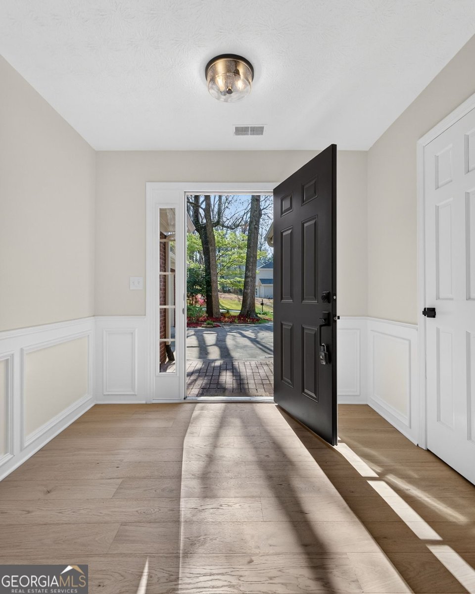 601 Cobblestone Lane Stone Mountain - Photo 9