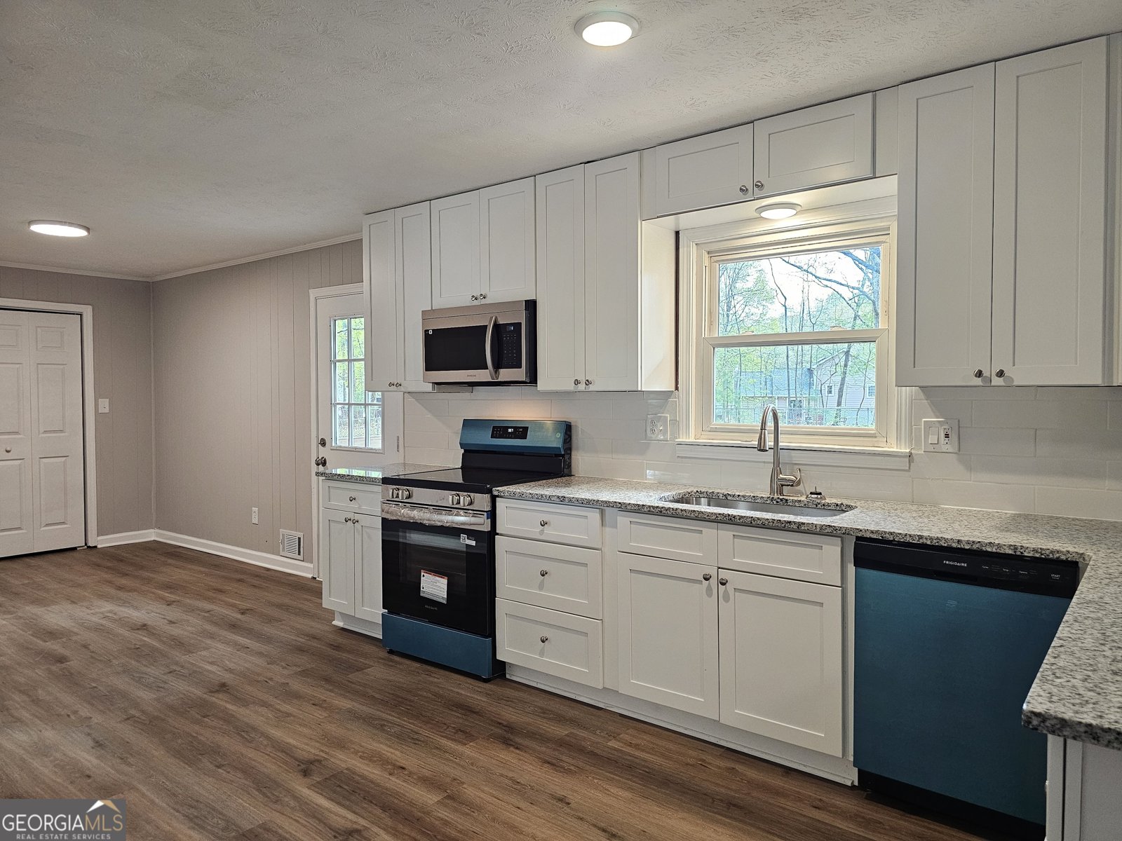 6829 Laurel View Court Douglasville - Photo 8