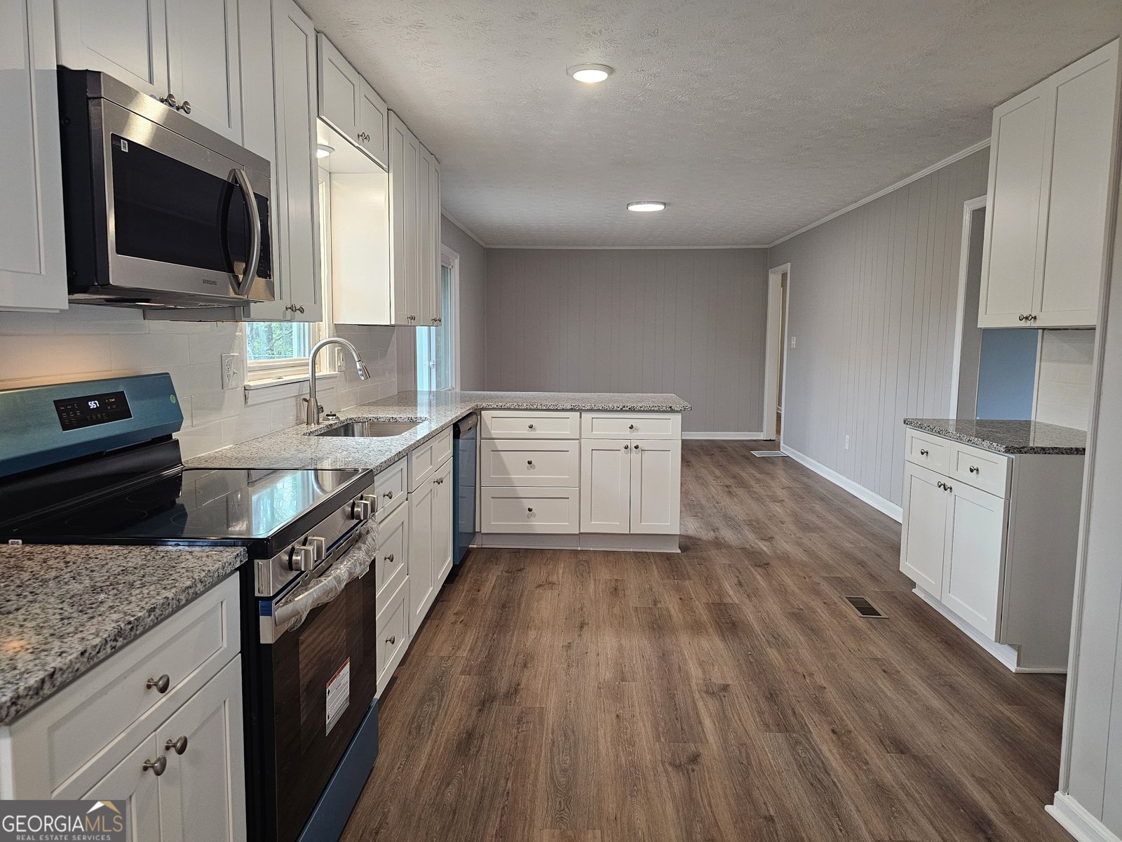 6829 Laurel View Court Douglasville - Photo 9