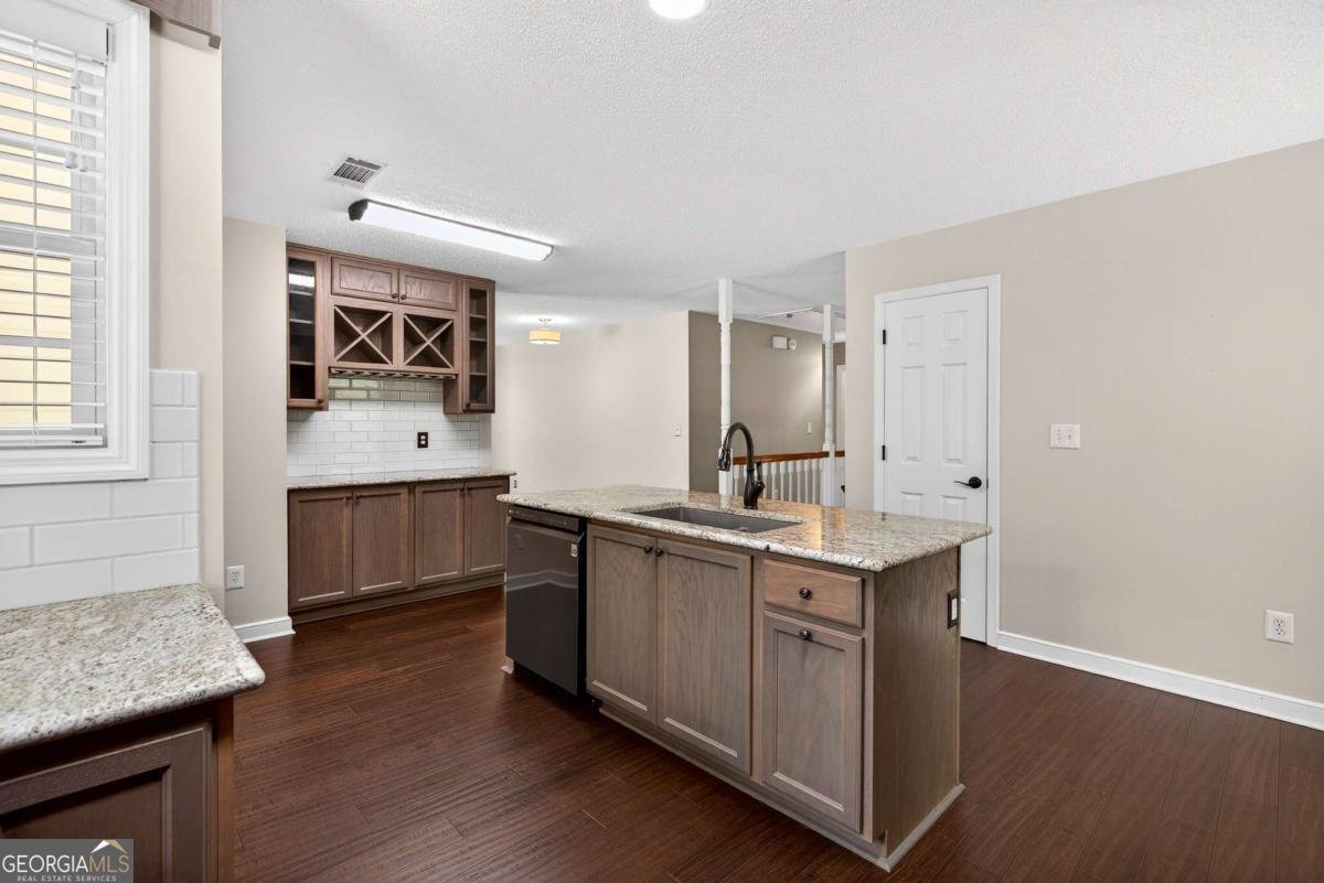 185 Lowell Drive Sharpsburg - Photo 12