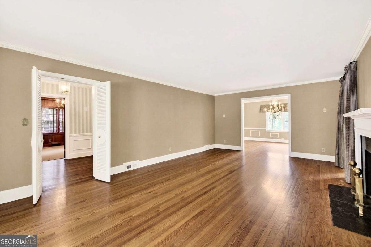 596 Wesley Road Atlanta - Photo 11