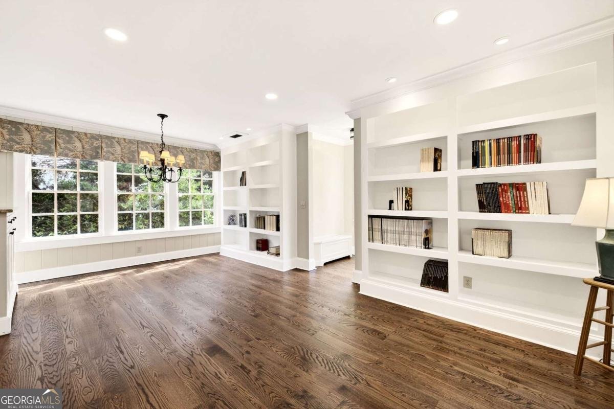 596 Wesley Road Atlanta - Photo 15