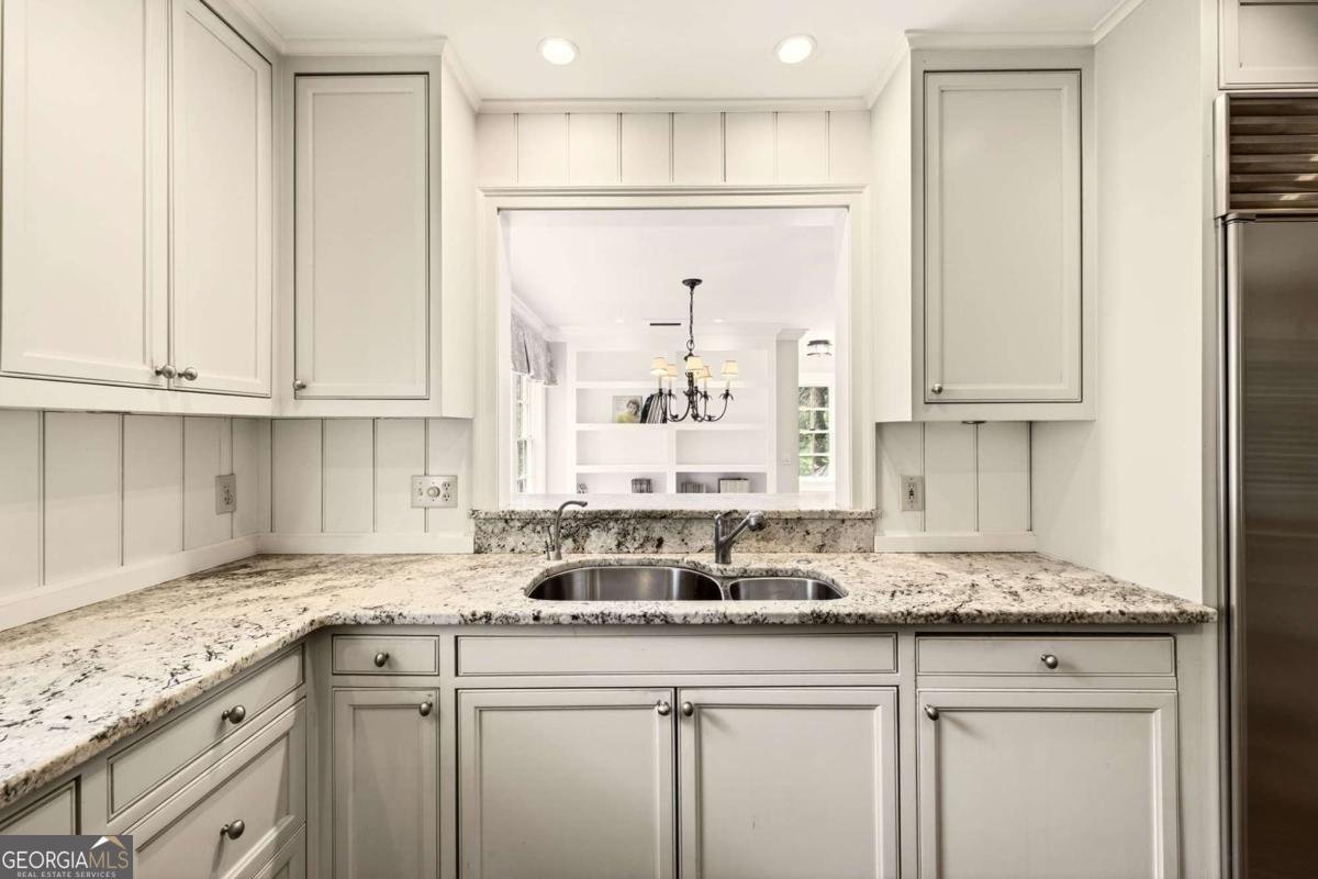 596 Wesley Road Atlanta - Photo 19