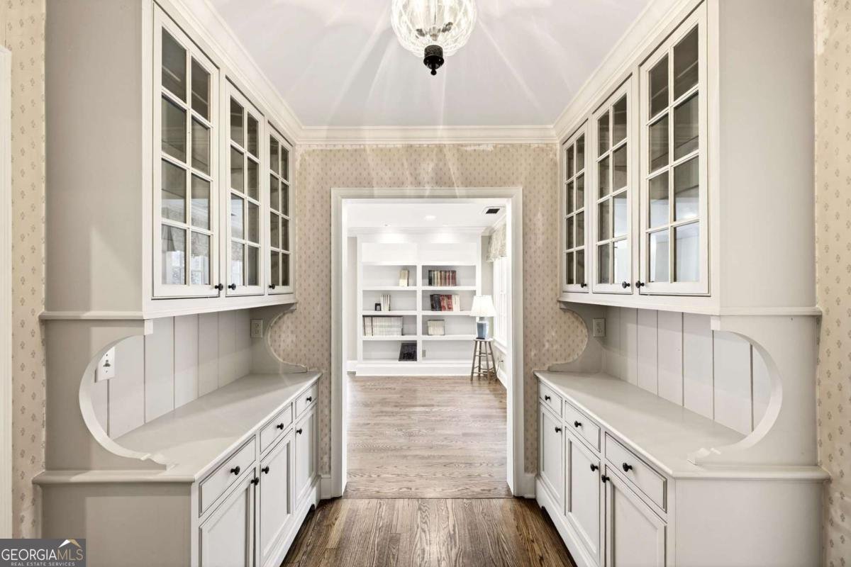 596 Wesley Road Atlanta - Photo 21