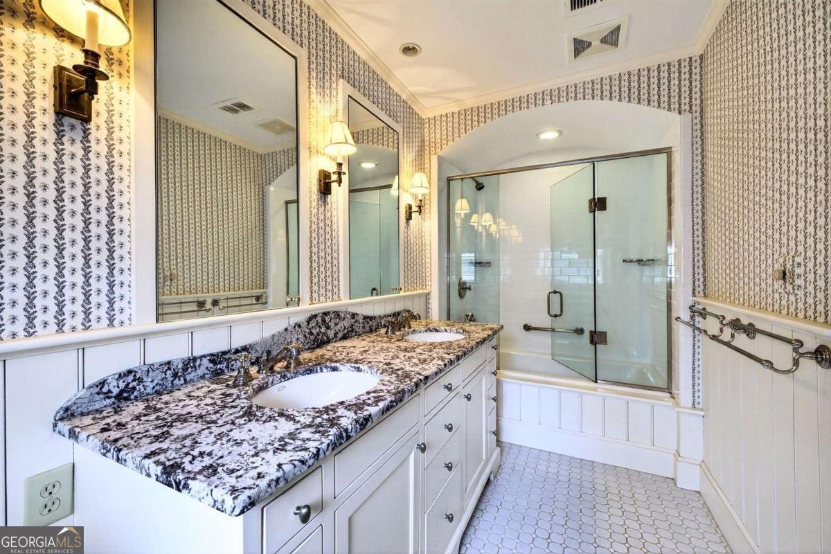 596 Wesley Road Atlanta - Photo 32